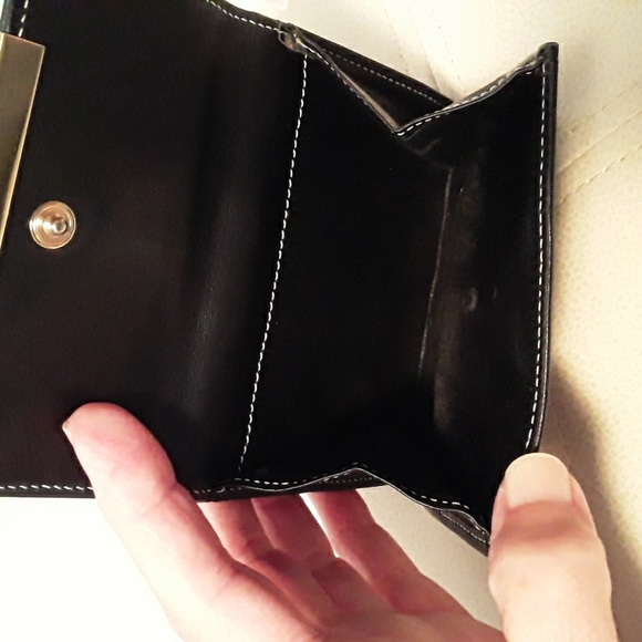 Auth GIVENCHY Compact Bi-Fold Wallet, Black/Gray - Picture 5 of 17